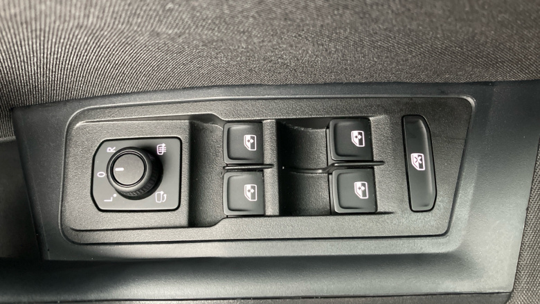 Volkswagen T-Roc 1.5 TSI Match 5dr DSG Petrol Hatchback